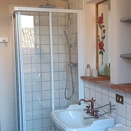 Casa * La Morra